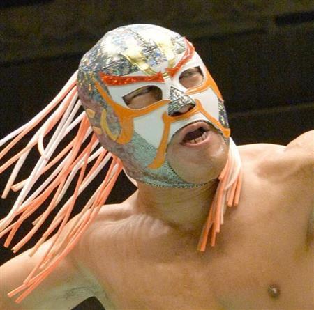 列車プロレスに出場する、みちのくプロレスのザ・グレート・サスケ選手（みちのくプロレス提供）