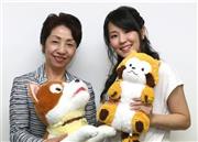 「これからも世界の子供たちに夢と希望を与えていきたい」と声を揃える（左から）日本アニメーションの石川和子社長、声優の村中知（むらなか・とも）さん＝２０１５年６月１６日、東京都中央区（福島範和撮影）