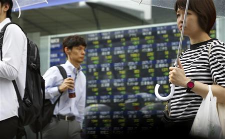 週明け６日、東京株式市場の日経平均株価は、ギリシャ国民投票の結果を受けて大幅反落（ＡＰ）
