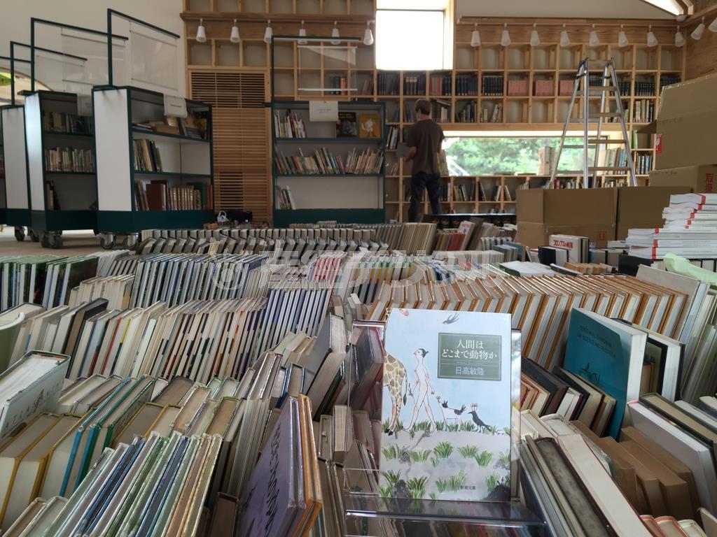 リオープンに向けて準備が進む京都市動物園のライブラリー＝２０１５年７月３日、京都市左京区（提供写真）