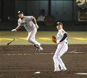 岩田稔は七回１死満塁で代打森野将彦に先制の中犠飛を許した＝２０１５年７月７日、岡山県倉敷市・マスカットスタジアム（鳥越瑞絵撮影）
