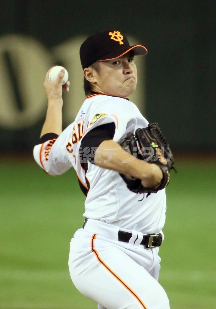 ５月２３日以来となる６勝目を挙げた巨人・杉内俊哉投手＝２０１５年７月８日、東京都文京区・東京ドーム（塩浦孝明撮影）