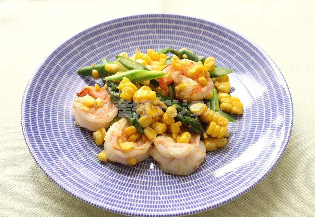 エビとトウモロコシのスパイシー炒め。※１６８ｋｃａｌ、塩分１．２グラム（１人分）