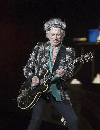 英ロックバンド「ローリング・ストーンズ」のギタリスト、キース・リチャーズさん＝２０１５年７月８日、米ミシガン州デトロイト（ＡＰ）
