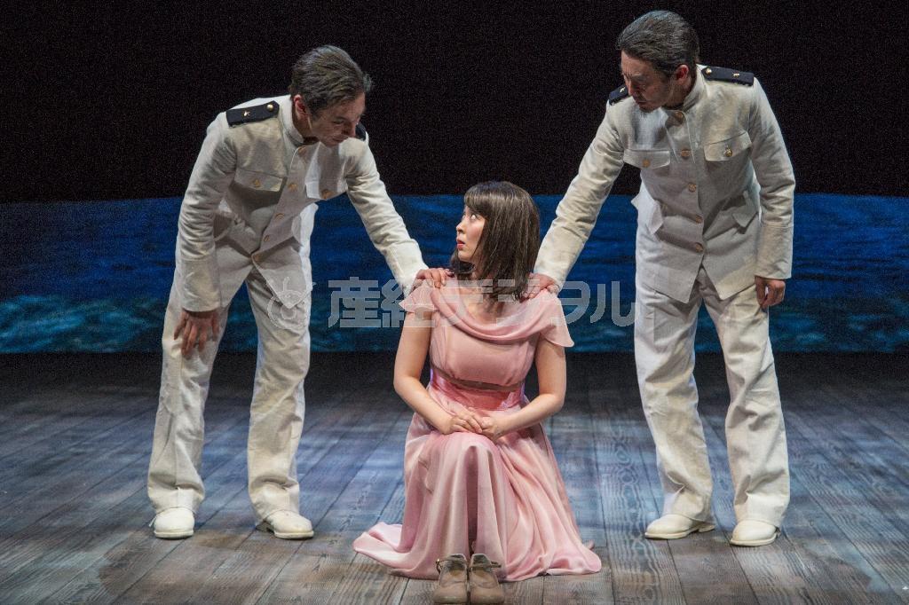 （左から）首藤康之さん、松たか子さん、近藤良平さん＝２０１５年７月４日（谷古宇正彦さん撮影、提供写真）