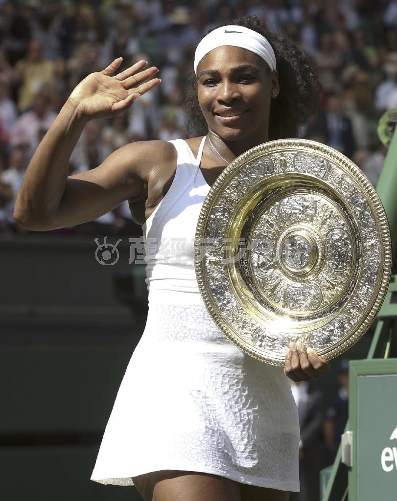 テニスのセリーナ・ウィリアムズ選手＝２０１５年７月１１日、英国・首都ロンドン（ＡＰ）