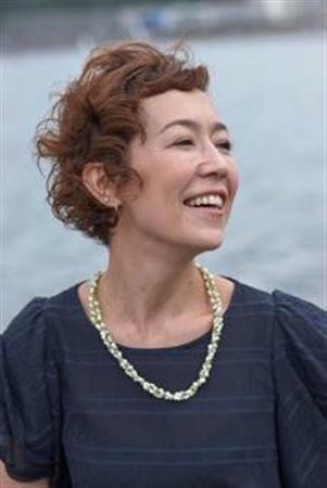 ナビゲーター、クリス智子（Ｊ－ＷＡＶＥ提供）