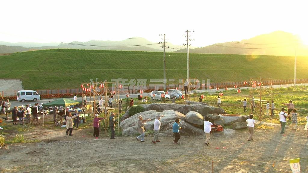 小森はるか＋瀬尾夏美「あたらしい地面／地底のうたを聴く」（２１分３５秒）ビデオ・スライド（提供写真）