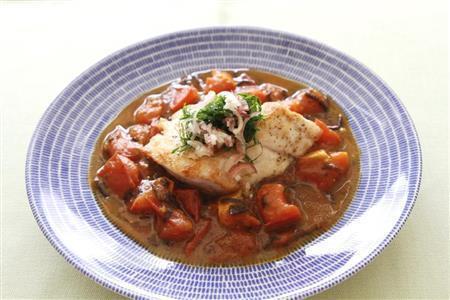 カジキの和風トマトソース仕立て。※２２９ｋｃａｌ、塩分１．５グラム（１人分）