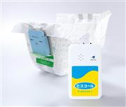 排尿が始まるとセンサー（左）が感知して警報を鳴らす「夜尿アラーム」