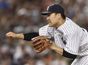 レッドソックス戦に先発し６回０／３を５安打３失点で８勝目を挙げたヤンキース・田中将大（まさひろ）＝２０１５年８月４日、米ニューヨーク（共同）