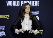 米女優、ヘイリー・スタインフェルドさん＝２０１５年５月９日、米カリフォルニア州ロサンゼルス（ロイター）