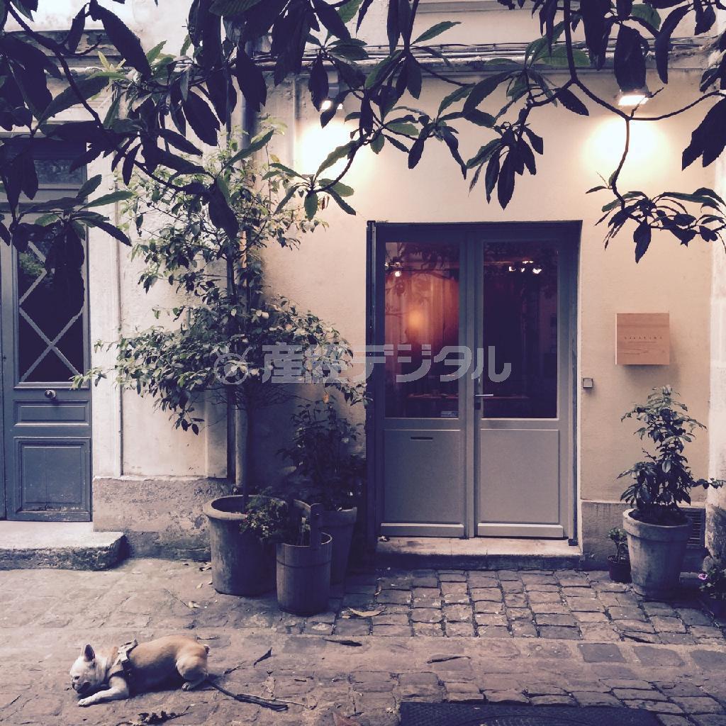 ＮＡＫＡＮＩＷＡでは、ものづくりの背景とともに紹介し、パリの生活に溶け込む日本のうつわとして評価が高い（丸若裕俊さん提供）