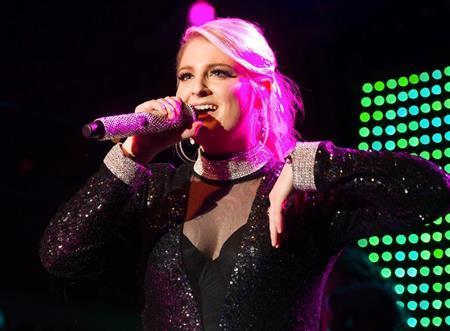 米歌手、メーガン・トレイナーさん＝２０１５年３月１３日、米ニューヨーク（ＡＰ）