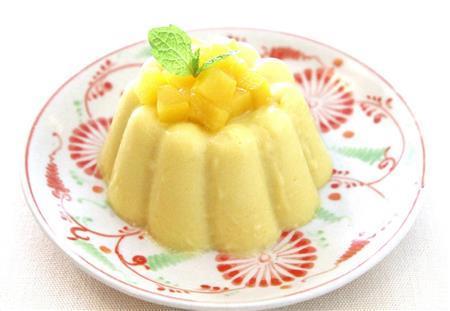 黄桜プリン。※２１８ｋｃａｌ、塩分０グラム（１人分）