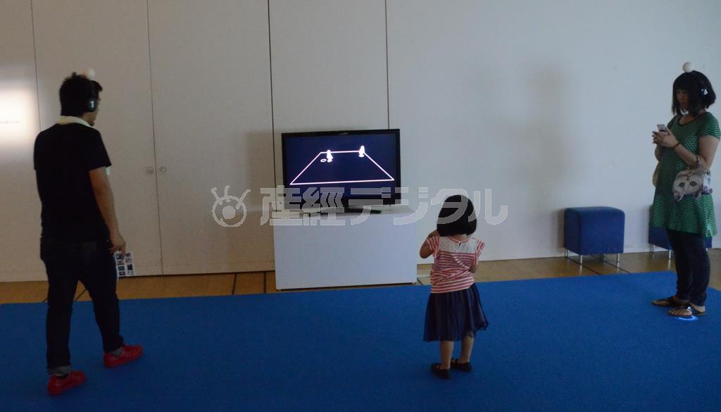 藤木淳「１．５人称の世界」。遠ざかっていく自分の鼓動を追いかける＝２０１５年８月５日、東京都新宿区（原圭介撮影）