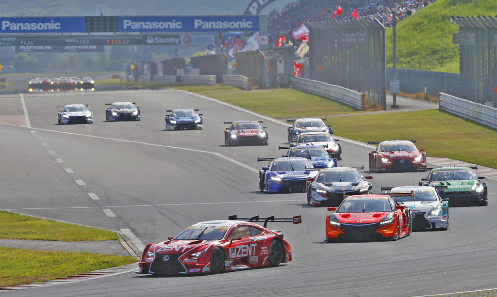 時速３００キロ以上で疾走するマシン