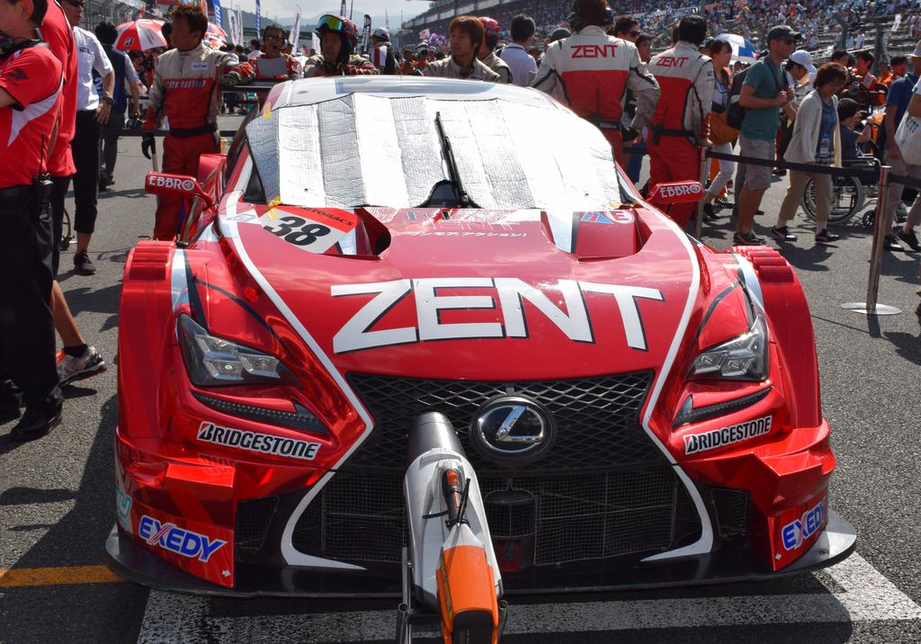 ＧＴ５００クラスのポールシッター、「Lexus Team Zent Cerumo」の立川祐路／石浦宏明組のマシン