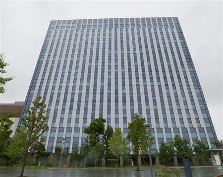 三井生命保険の本社が入るビル＝２６日午前、東京都江東区