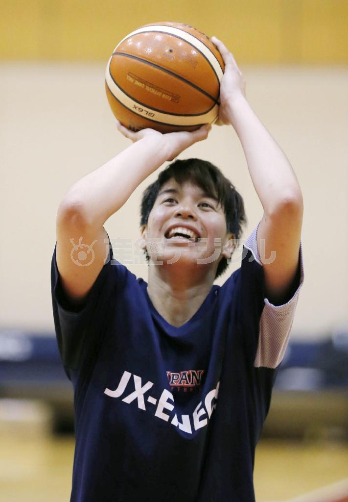 アジア選手権に向けて調整するバスケットボール女子日本代表の渡嘉敷来夢（とかしき・らむ）＝２０１５年８月２４日、東京都内（共同）
