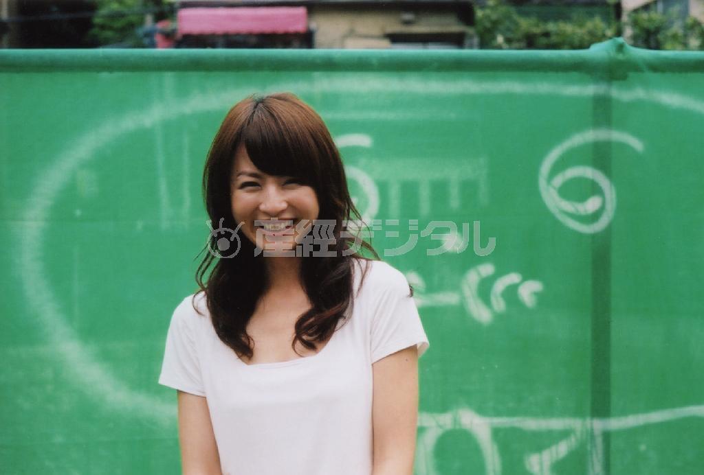 ＦＭラジオ番組「ＷＯＮＤＥＲ＿ＶＩＳＩＯＮ」（日曜日朝６時）のナビゲーター、平井理央（りお）さん（Ｊ－ＷＡＶＥ提供）