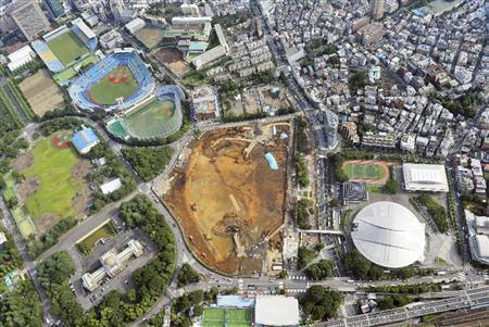 新国立競技場の建設予定地＝２０１５年７月、東京都新宿区（共同）