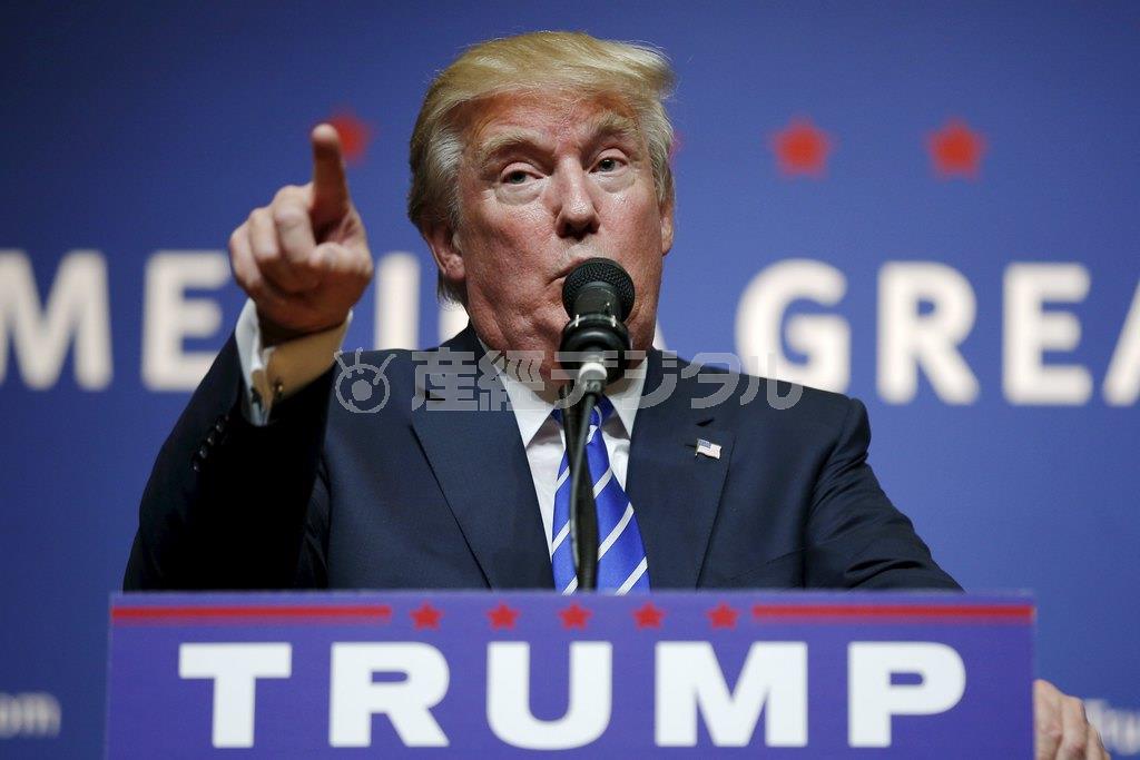 米共和党の大統領候補指名争いでトップを独走する“暴言王”ドナルド・トランプ氏＝２０１５年８月１５日、米ニューハンプシャー州 ハンプトン（ロイター）