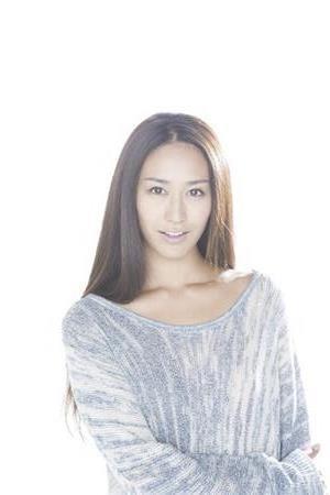 ＦＭラジオ番組「Ｊ－ＷＡＶＥ＿ＨＯＬＩＤＡＹＳＰＥＣＩＡＬ＿ＴＯＫＹＯ＿７＿ＰＥＡＣＥ」（９月２１日朝９時から）レポーターの神山（かみやま）まりあ（Ｊ－ＷＡＶＥ提供）