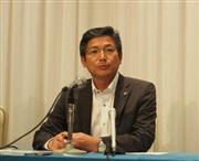 記者会見する全トヨタ労働組合連合会の佐々木龍也会長＝１１日、仙台市宮城野区の仙台サンプラザ
