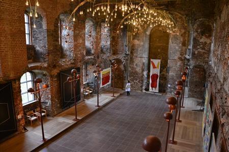 コリングフース内にある教会。国教がキリスト教だけに、城には必ず教会が設置されている＝２０１５年６月１７日、デンマーク・コリングフース（銭本隆行さん撮影）