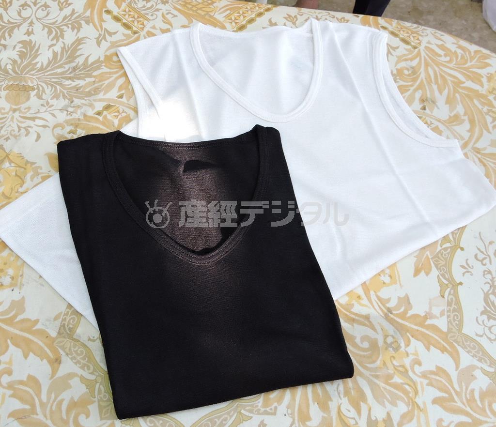 「みの紙舞」では和紙糸を織った布でさまざまな衣料を試作している。実際にイベントで使われたはっぴ＝２０１５年８月１１日、岐阜県美濃市（藤沢志穂子撮影）