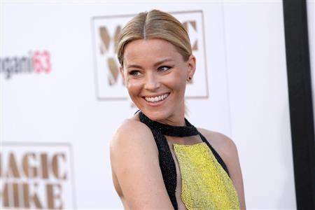 米女優・映画監督、エリザベス・バンクスさん＝２０１５年６月２５日、米カリフォルニア州ロサンゼルス（ＡＰ）