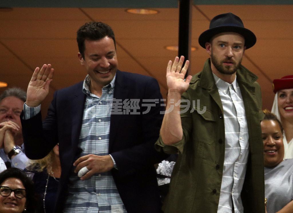 米歌手・俳優、ジャスティン・ティンバーレイクさん（右）＝２０１５年９月９日、米ニューヨーク（ＡＰ）