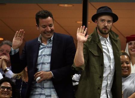 米歌手・俳優、ジャスティン・ティンバーレイクさん（右）＝２０１５年９月９日、米ニューヨーク（ＡＰ）