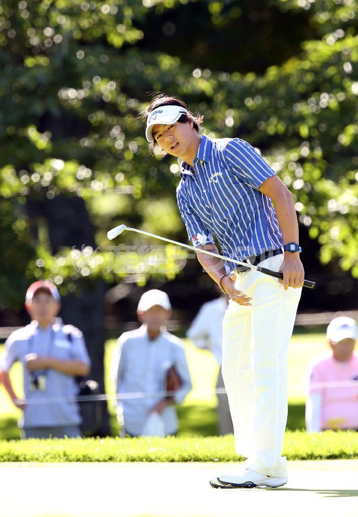 トップと２打差の４位タイにつけた石川遼＝２０１５年９月１７日、北海道北広島市（高橋茂夫撮影）