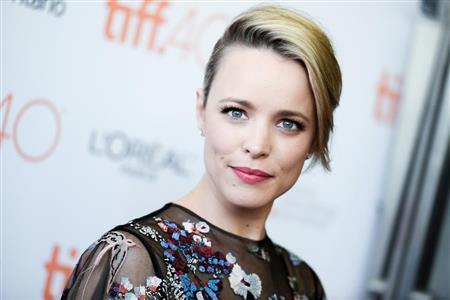 カナダ出身の女優、レイチャル・マクアダムスさん＝２０１５年９月１４日、カナダ・オンタリオ州トロント（ＡＰ）