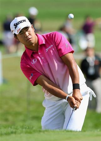 最終ラウンド、１３番でラフからショットを放つ松山英樹＝２０１５年３月２０日、米イリノイ州レークフォレストのコンウェーファームズＧＣ（共同）