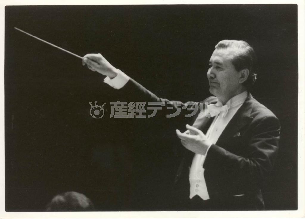 シベリウスを得意とした渡邉暁雄（日本フィル提供）