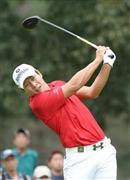 最終日、通算９アンダーで優勝した金庚泰＝２０１５年９月２７日、茨城県坂東市の大利根ＣＣ（共同）