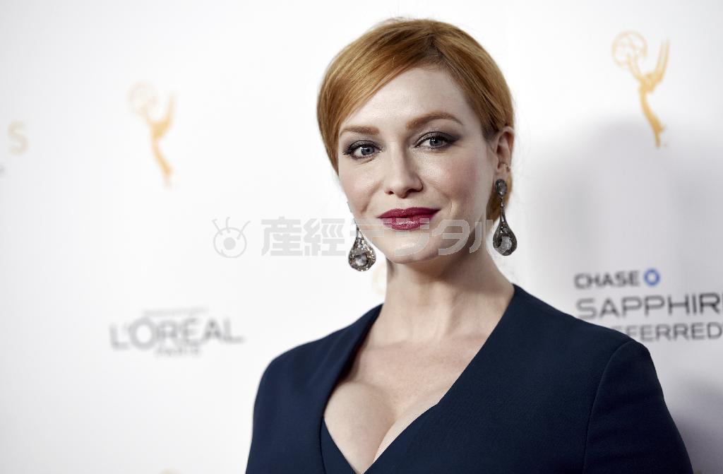 米女優、クリスティーナ・ヘンドリックスさん＝２０１５年９月１９日、米カリフォルニア州ウエストハリウッド（ＡＰ）