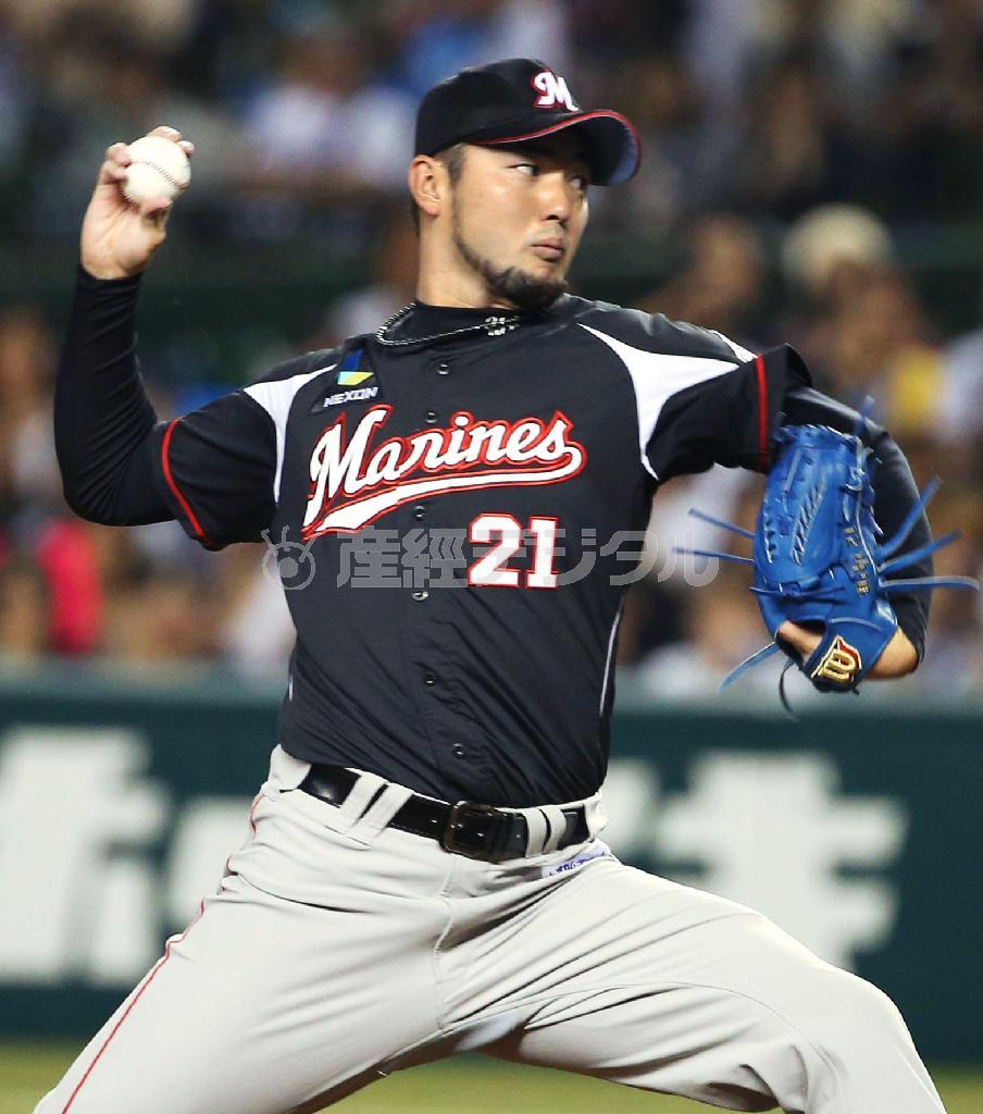 パ・リーグのＣＳ争いで存在感を増しているロッテの内竜也（うち・たつや）＝２０１５年（共同）