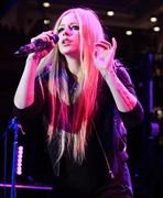 カナダの歌手、アヴリル・ラヴィーンさん＝２０１３年１２月１３日、米メリーランド州タウソン（ＡＰ）