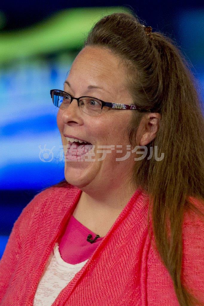 米ケンタッキー州ローワン郡のキム・デービス書記官＝２０１５年９月２３日、米ニューヨーク（ロイター）