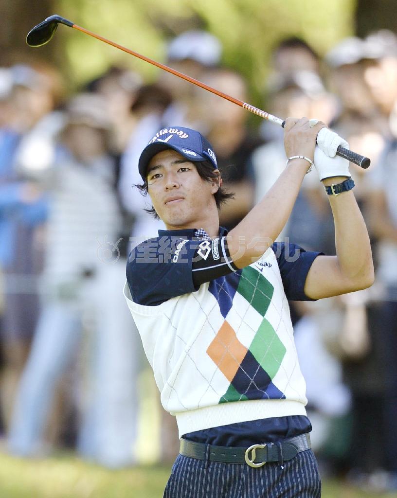 ６アンダーで２位につけた石川遼＝２０１５年１０月２日、愛知県みよし市の三好ＣＣ（共同）