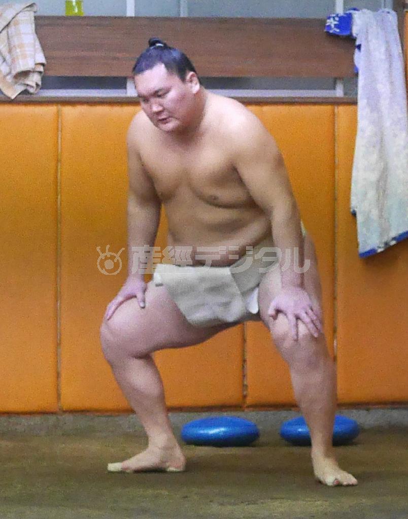 稽古を再開した横綱白鵬＝２０１５年１０月６日午前、東京都墨田区の宮城野部屋（藤原翔撮影）