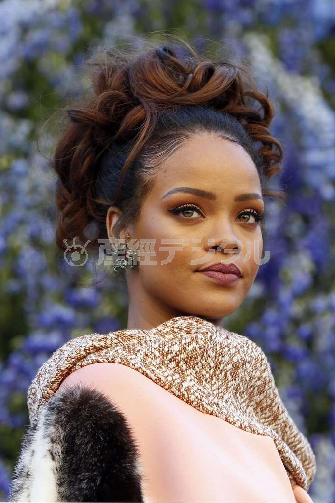 バルバドス出身の歌手、リアーナさん＝２０１５年１０月２日、フランス・首都パリ（ロイター）