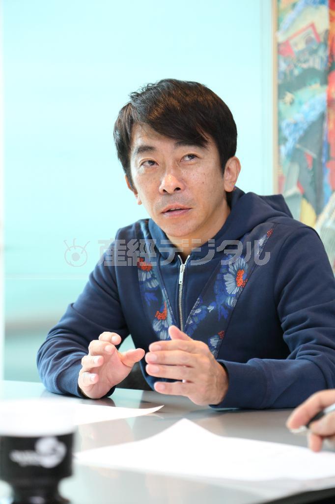 エレクトロニックダンス・ミュージック（ＥＤＭ）への意気込みを語るエイベックス・グループ・ホールディングスの松浦勝人（まさと）代表取締役社長ＣＥＯ＝２０１５年９月１８日（瀬尾泰章さん撮影、提供写真）