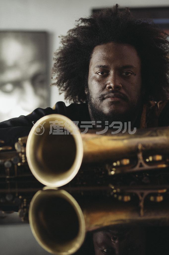 新世代ＬＡジャズのビッグプレイヤーの一人、カマシ・ワシントン（ｓａｘ）。彼の持つ才能は、ジャズ新世紀の幕を開く＝２０１４年３月１６日。（Ｃ）Ｍｉｋｅ＿Ｐａｒｋ