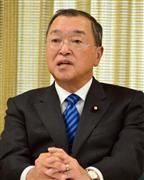 インタビューに答える自民党の宮沢洋一税調会長＝２０日、東京・永田町の自民党本部