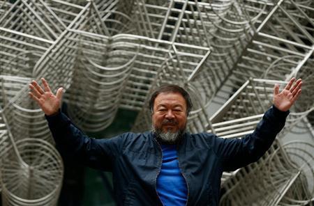 中国を代表する芸術家で反体制派の艾未未（アイ・ウェイウェイ）氏＝２０１５年９月１６日、英国・首都ロンドン（ＡＰ）